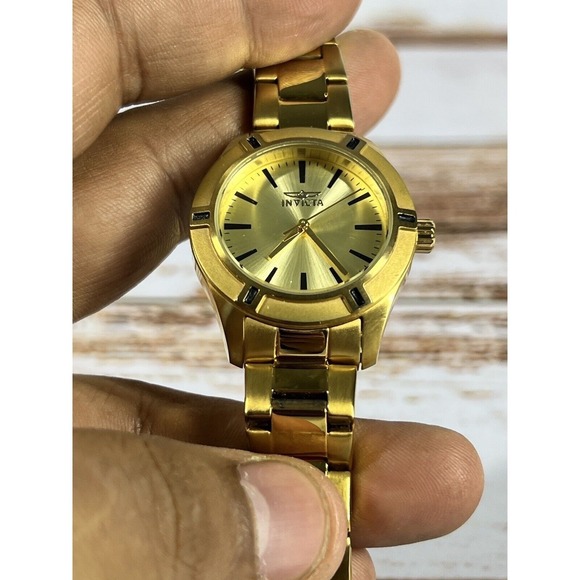 Invicta Womens 18030 Pro Diver Gold Tone Stainless Steel Watch Used - Picture 9 of 9